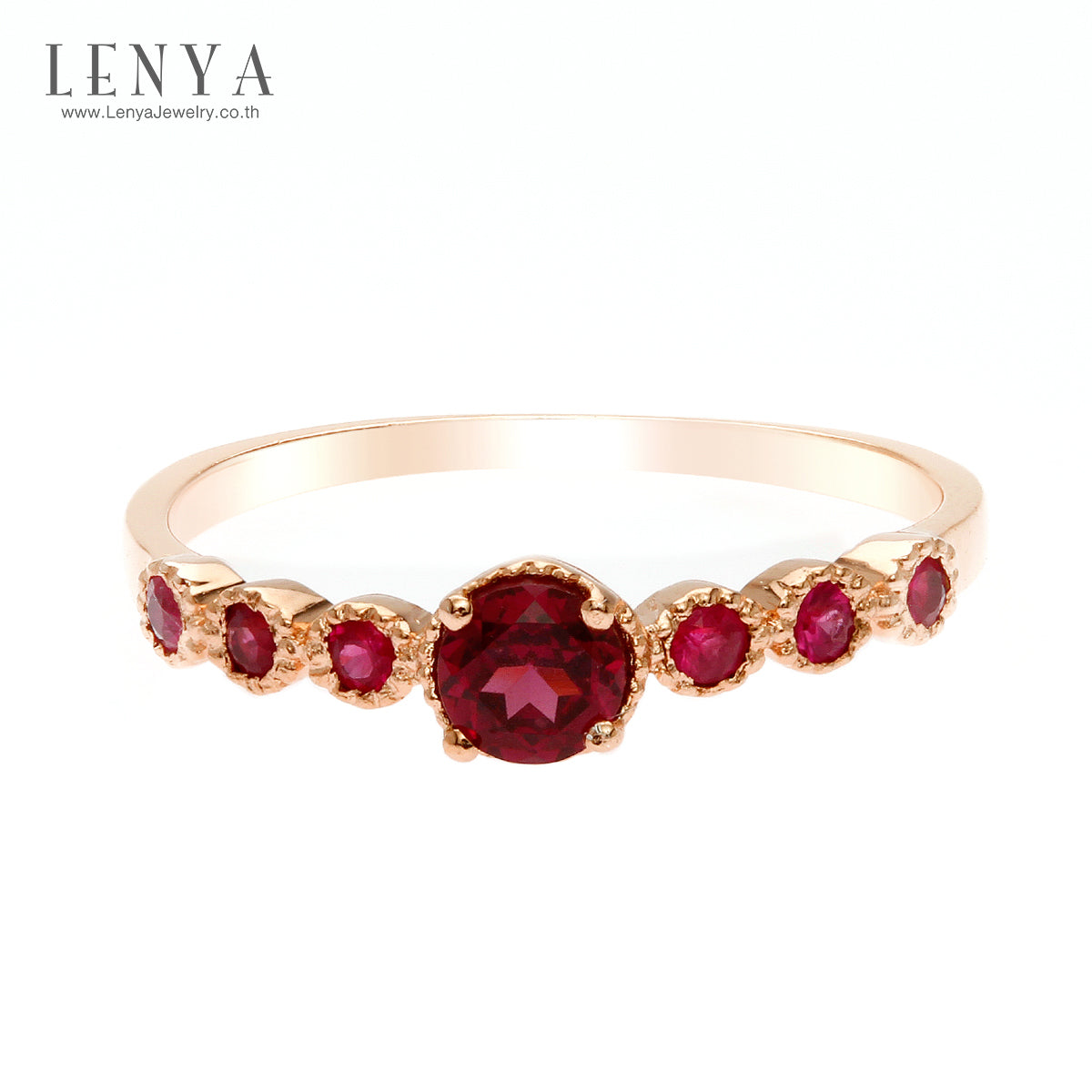 LENYA แหวนเงินแท้ 925 ชุปพิงค์โกลด์ เม็ดกลางชูเด่น ประดับพลอย สีม่วงอมแดง โรโดไลท์ (Rhodolite)  เพิ่มเสน่ห์ดึงดูด้วย สีแดง ทับทิม ( Ruby) กับดีไซน์ที่ไม่เหมือนใคร สไตล์เกาหลี ญี่ปุ่น