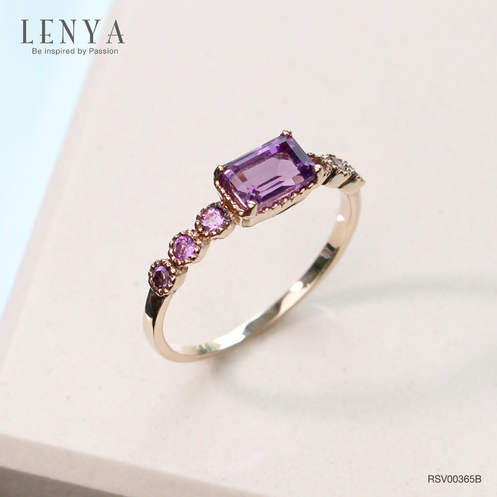 LENYA แหวนเงินแท้ 925 ชุปพิงค์โกลด์  ประดับพลอย สีม่วงอเมทิสต์ (Amethyst) รูปทรงสี่เหลี่ยม บ่าข้างมีความโดเด่นที่การฝังจิกไข่ปลา ดูเรียบเก๋ อย่างมีไสตล์  สวมใสได้ทุกโอกาส