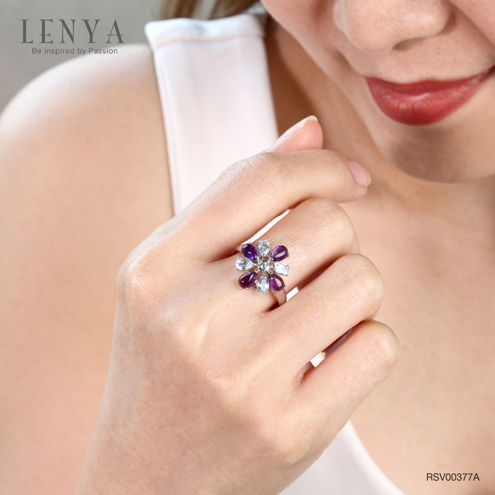 LENYA แหวนเงินแท้ 925 ชุบทองคำขาว ประดับด้วยบลูโทแพซสีฟ้า (Blue Topaz) และ อเมทีสต์(Amethyst)