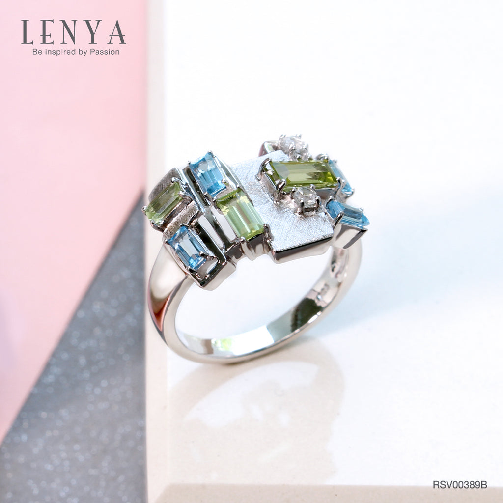 LENYA แหวนเงิน 925 ชุบโรเดียม ประดับเพอริดอท บูลโทแพซ ไพลิน และโครมไดออปไซด์ เหมาะสำหรับผู้หญิงที่มีความเข็มแข็ง ชอบความก้าวหน้า และความทันสมัย