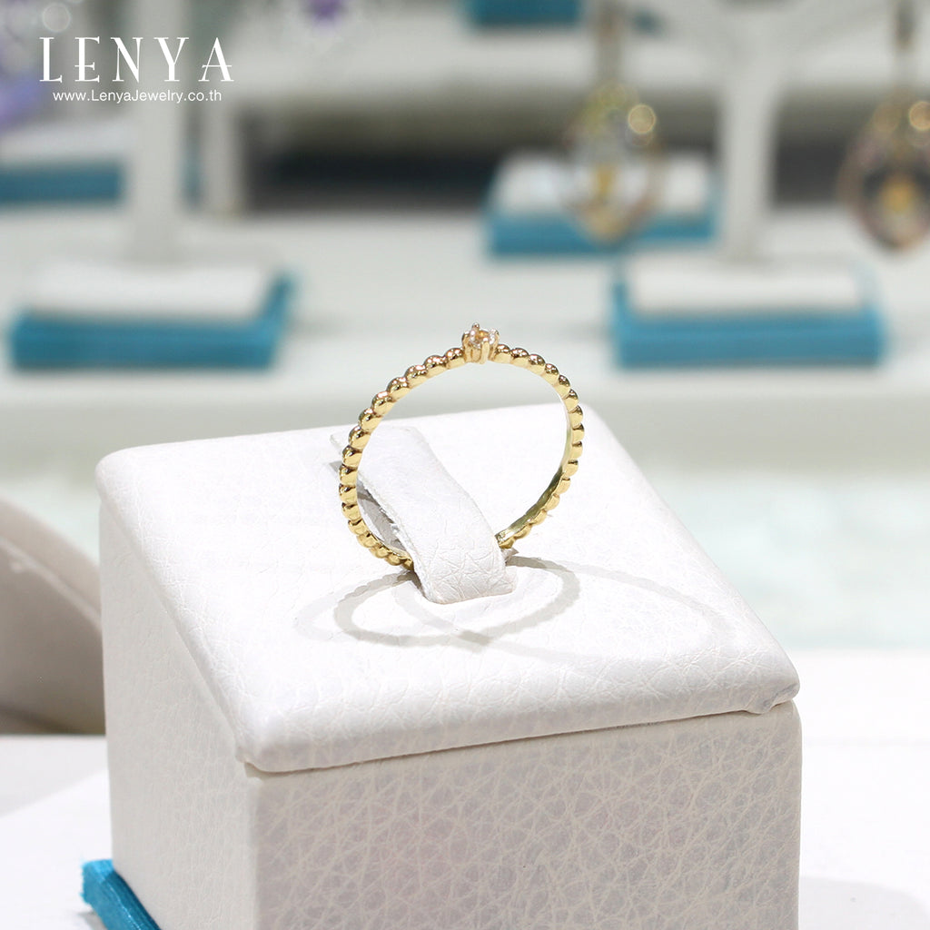 LENYA แหวนเงินแท้ 925 ชุปทอง 18 เค ประดับด้วย พลอยสีขาวว ไวท์ โทแพซ(White Topaz)ดีไซน์เล็กๆ ชูเม็ดเดี่ยว น่ารักๆ  สามารถ Mix and Match กับแหวนดีไซน์ อื่นๆได้ ในแบบที่คุณต้องการ