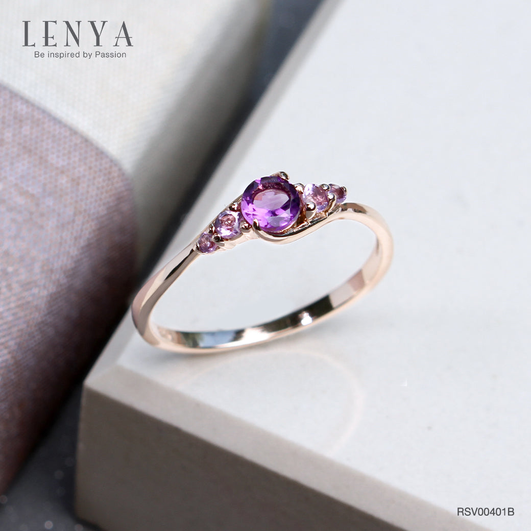 LENYA แหวนเงินแท้ 925 ชุปพิงค์โกลประดับด้วยพลอย สีม่วง อเมทิสต์ ( Amethyst) ชุปด้วยพิงค์โกลด์ (Pink Gold) เพิ่มเสน่ห์ให้เรียวนิ้ว กับดีไซด์น่ารักสุดเก๋ สไตล์เกาหลี ญี่ปุ่น