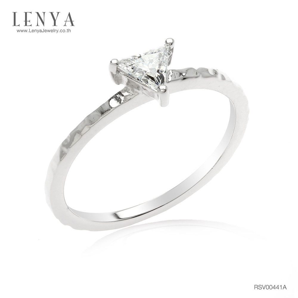 LENYA แหวนเงินแท้ 925 ชุปทองคำขาว ประดับด้วย Cubic Zirconia ทรงสามเหลี่ยม  เสริมบุคลิกเพิ่มความมั่นใจ