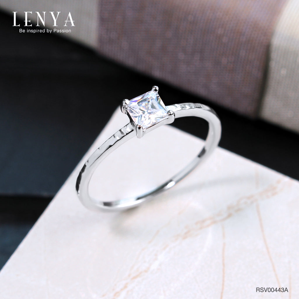 LENYA แหวนเงินแท้ ประดับด้วย Diamondlike  เสริมบุคลิกเพิ่มความมั่นใจ