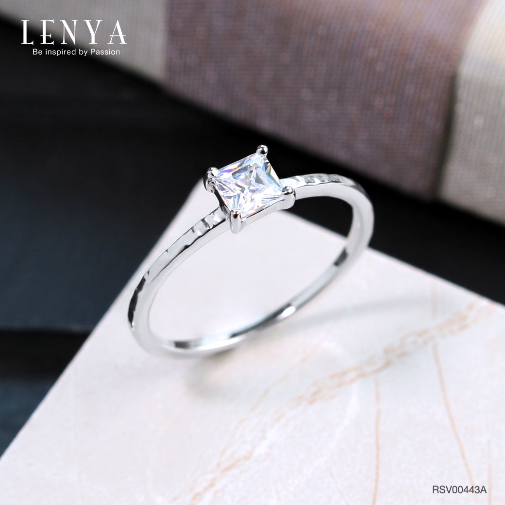 LENYA แหวนเงินแท้ ประดับด้วย Diamondlike  เสริมบุคลิกเพิ่มความมั่นใจ
