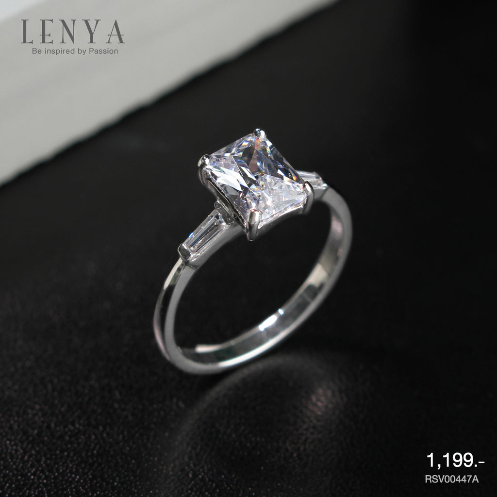 LENYA แหวนเงินแท้ 925 ชุปทองคำขาว ประดับด้วย Cubic Zirconia ทรงสี่เหลี่ยม  เสริมบุคลิกเพิ่มความมั่นใจ