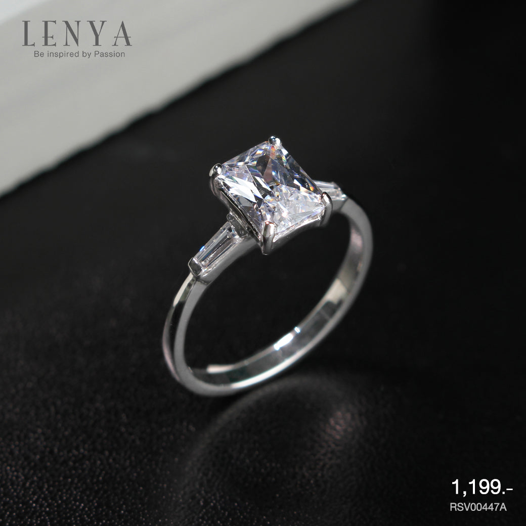LENYA แหวนเงินแท้ 925 ชุปทองคำขาว ประดับด้วย Cubic Zirconia ทรงสี่เหลี่ยม  เสริมบุคลิกเพิ่มความมั่นใจ