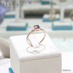 LENYA แหวนอเมทีสต์ (Amethyst) ประดับโทแพซสีฟ้า (Blue Topaz) เม็ดเล็ก ตัวเรือนเงินแท้ 925 ชุบพิ้งโกล์ด