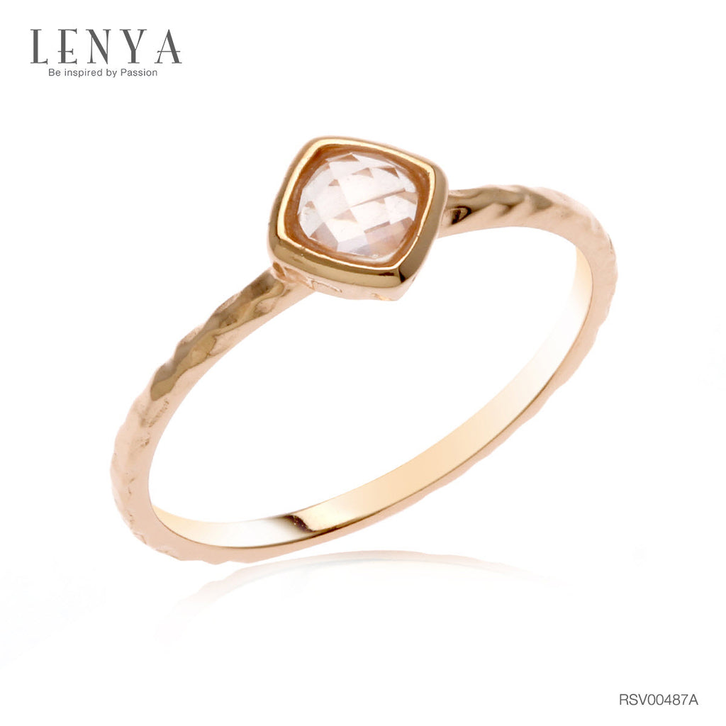 LENYA แหวนโรสควอตซ์ (Rose Quartz ) ตัวเรือนเงินแท้ 925 ชุบพิ้งโกล์ด ดีไซน์เรียบเก๋สะดุดตา เสริมเสน่ห์โดดเด่นในเรื่องความรัก