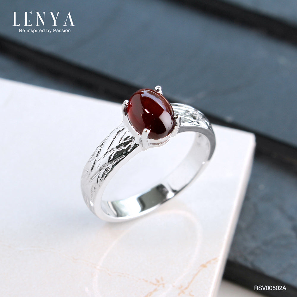 LENYA แหวนเงินแท้ ประดับพลอยโกเมน (Garnet) เสริมบุคลิกความมั่นใจ เสริมให้ร่ำรวย อัญมณีประจำเดือนมกราคม