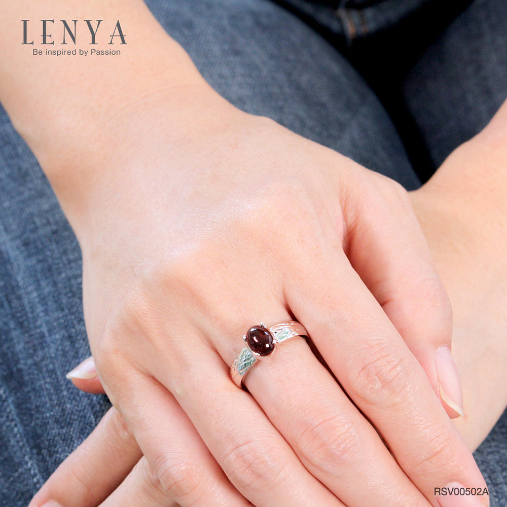 LENYA แหวนเงินแท้ ประดับพลอยโกเมน (Garnet) เสริมบุคลิกความมั่นใจ เสริมให้ร่ำรวย อัญมณีประจำเดือนมกราคม