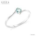 แหวนบลูโทแพซ(Blue Topaz)  สีฟ้า ดีไซน์น่ารักแต่เก๋ไก๋ ตัวเรือนชุบทองคำขาว (Rhodium) สวยเข้ากับทุกคน ใครใส่ก็สวย