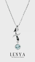 LENYAจี้ Zodiac พลอยบลูโทแพซ ราศีธนู เสริมความมั่นใจ ชัดเจน ปัญญา ตัวเรือนเงินแท้925 ชุบทองคำขาว