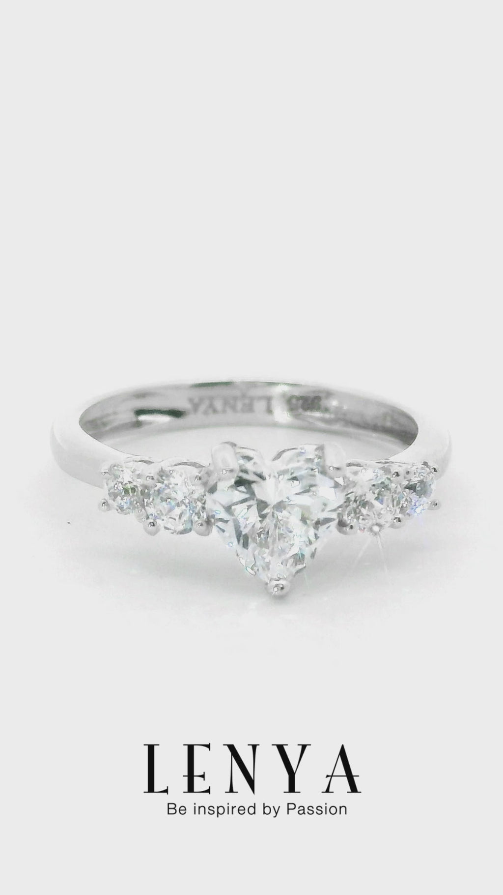 LENYA แหวนเพชร DiamondLike รูปหัวใจเลอค่าแสนหวาน เหมาะกับสาวสวยที่มีหัวใจอบอวลไปด้วยความรัก