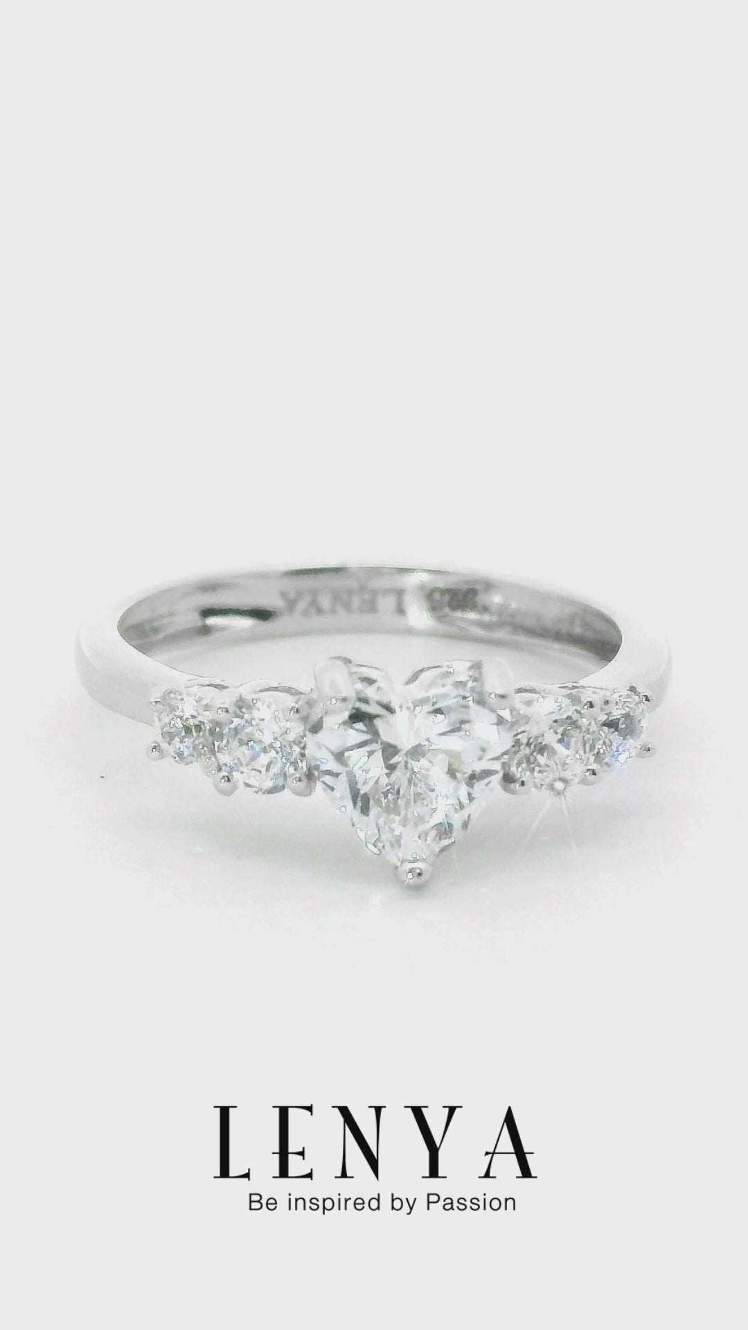 LENYA แหวนเพชร DiamondLike รูปหัวใจเลอค่าแสนหวาน เหมาะกับสาวสวยที่มีหัวใจอบอวลไปด้วยความรัก