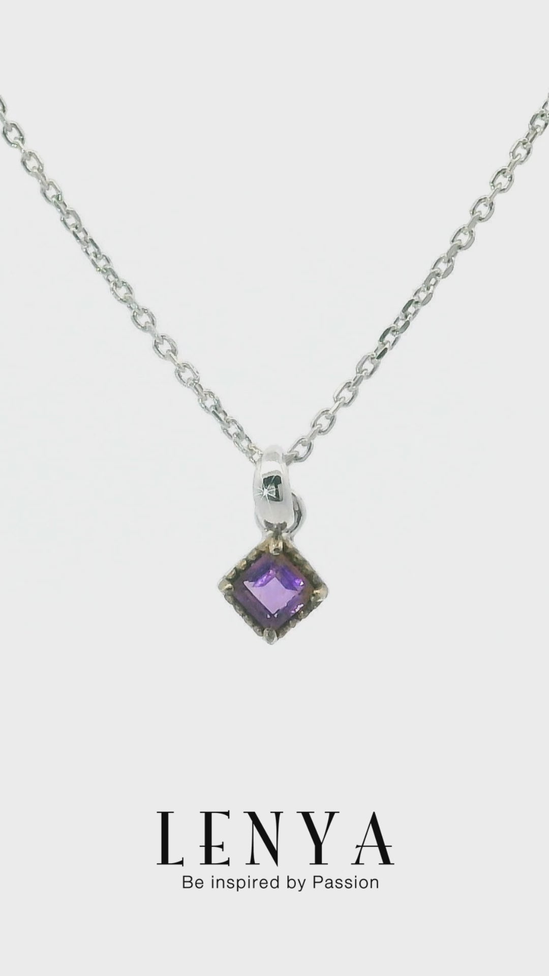 LENYA จี้อเมทีสต์ (Amethyst) ตัวเรือนเงินแท้ชุบโรเดียมและพิ้งโกล์ด ดีไซน์เรียบเก๋ทันสมัย
