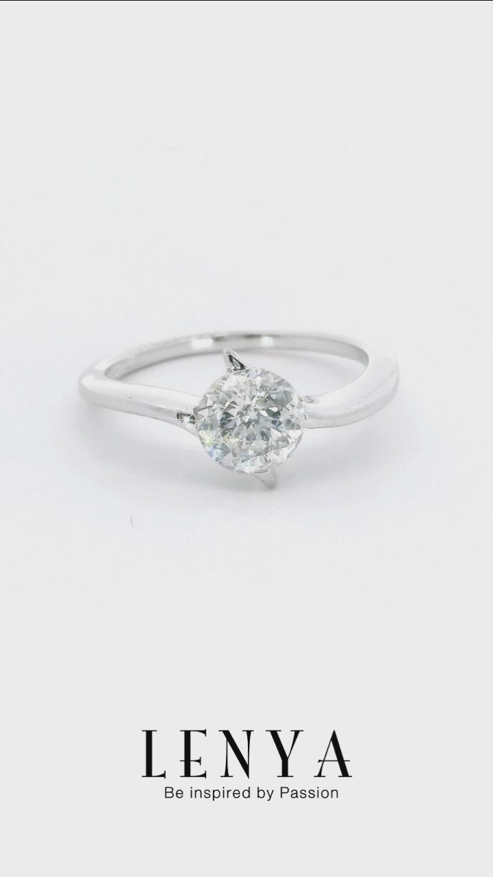 LENYA แหวน CZ Diamondlike เสริมบุคลิกและความมั่นใจ ขนาด 6.5 มิล ตัวเรือนเงินแท้925 ชุบทองคำขาว