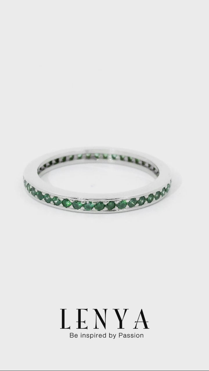 LENYA แหวน LENYA ETERNAL ประดับด้วย SWAROVSKI ZIRCONIA สีเขียว ตัวเรือนเงินแท้ชุบทองคำขาวแท้ ดีไซน์แบบแถวเดี่ยวเต็มวง สวยคลาสสิค