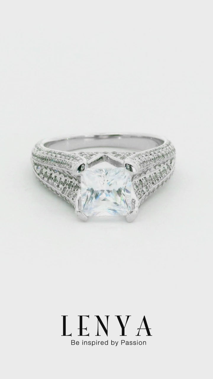 LENYA แหวน CZ สีขาว Diamondlike เสริมบุคลิกและความมั่นใจ ขนาด 6.5 มิล ตัวเรือนเงินแท้925 ชุบทองคำขาว