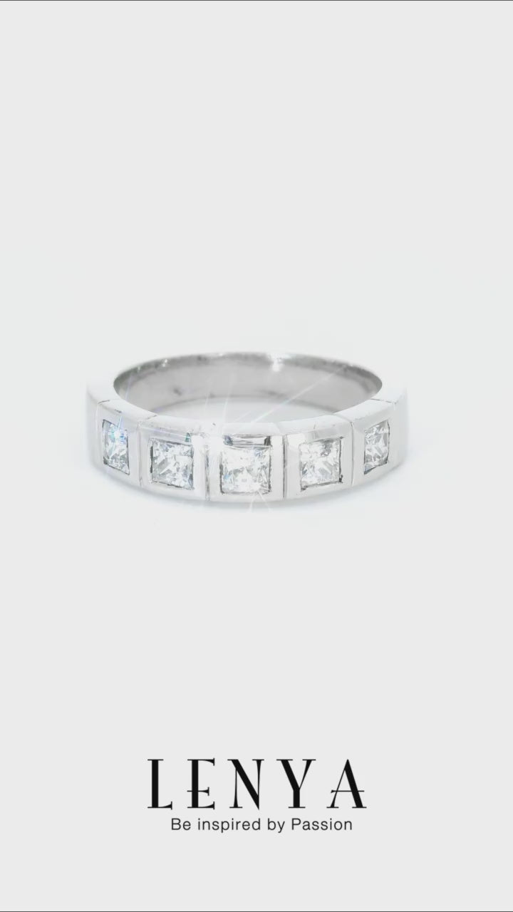LENYA แหวนประดับ SWAROVSKI ZIRCONIA  ตัวเรือนเงินแท้ชุบทองคำขาว เลือกสวมใส่ติดนิ้วได้ในทุกวัน