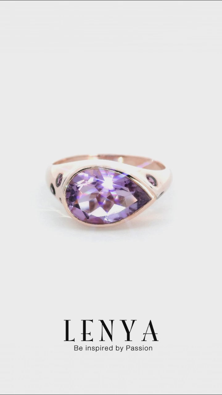 LENYA แหวนอเมทีสต์ (Amethyst)  สีม่วง ทรงหยดน้ำ ประดับด้วยซาโวไรท์ ตัวเรือนเงินแท้ 925 ชุบทองสีชมพู พิ้งโกลด์