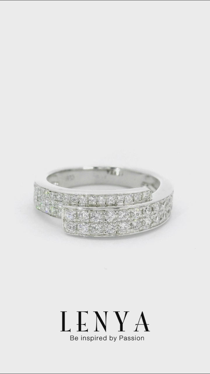 LENYA แหวน LENYA ETERNAL ประดับด้วย SWAROVSKI ZIRCONIA ดีไซน์เพชรแบบแถวคาบเกี่ยวกันดูสวยแบบคลาสสิคสุดๆ ตัวเรือนเงินแท้ชุบทองคำขาว