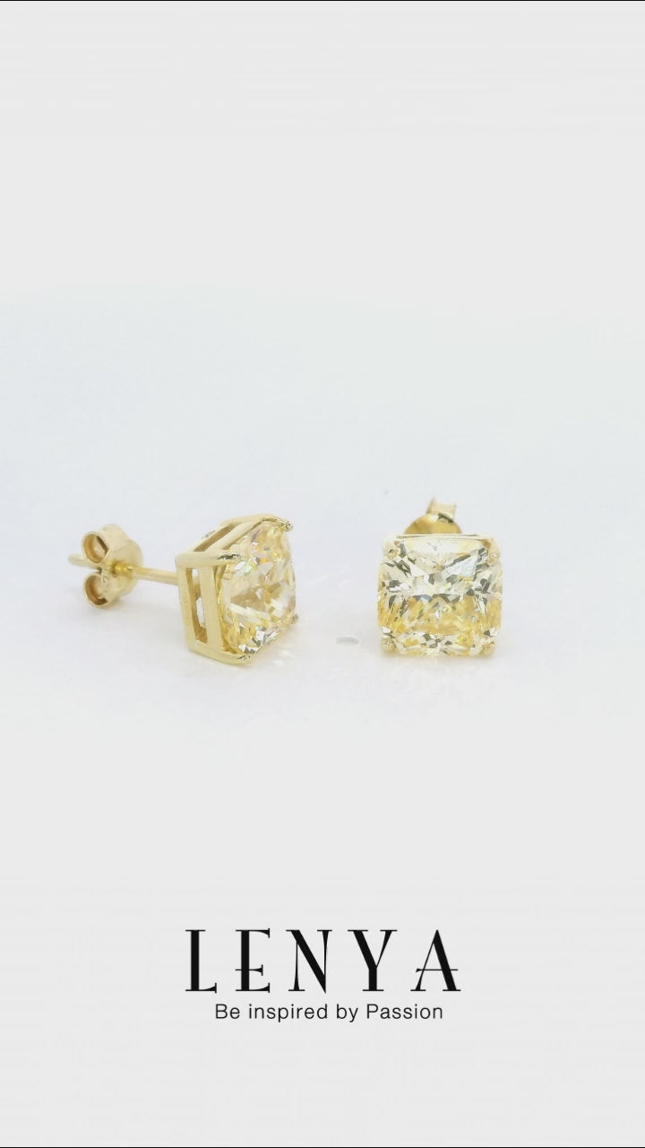 LENYA ต่างหูเงินแท้ 925 ตัวเรือนชุบทองคำ ประดับด้วย คิวบิกเซอร์โคเนีย (Cubic Zirconia) สีเหลืองเม็ดใหญ่ เพิ่มคุณค่าให้เครื่องประดับ ให้ดูเลอค่า