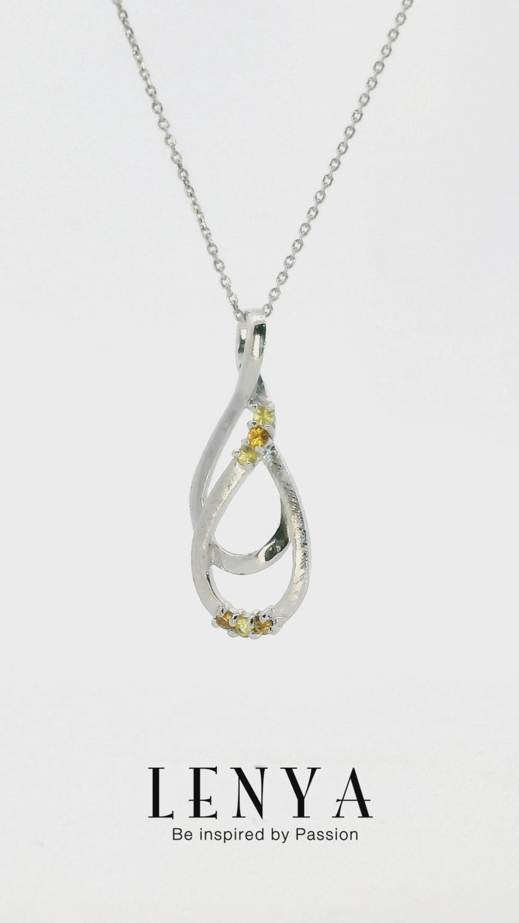 LENYA จี้เงินแท้ 925 ชุบทองขาว ประดับแซฟไฟร์สีเหลือง(Yellow Sapphire) แซฟไฟร์สีส้ม(Orange Sapphire) มีตัดลาย Texture ที่ตัวเรือน สวยไม่เหมือนใคร