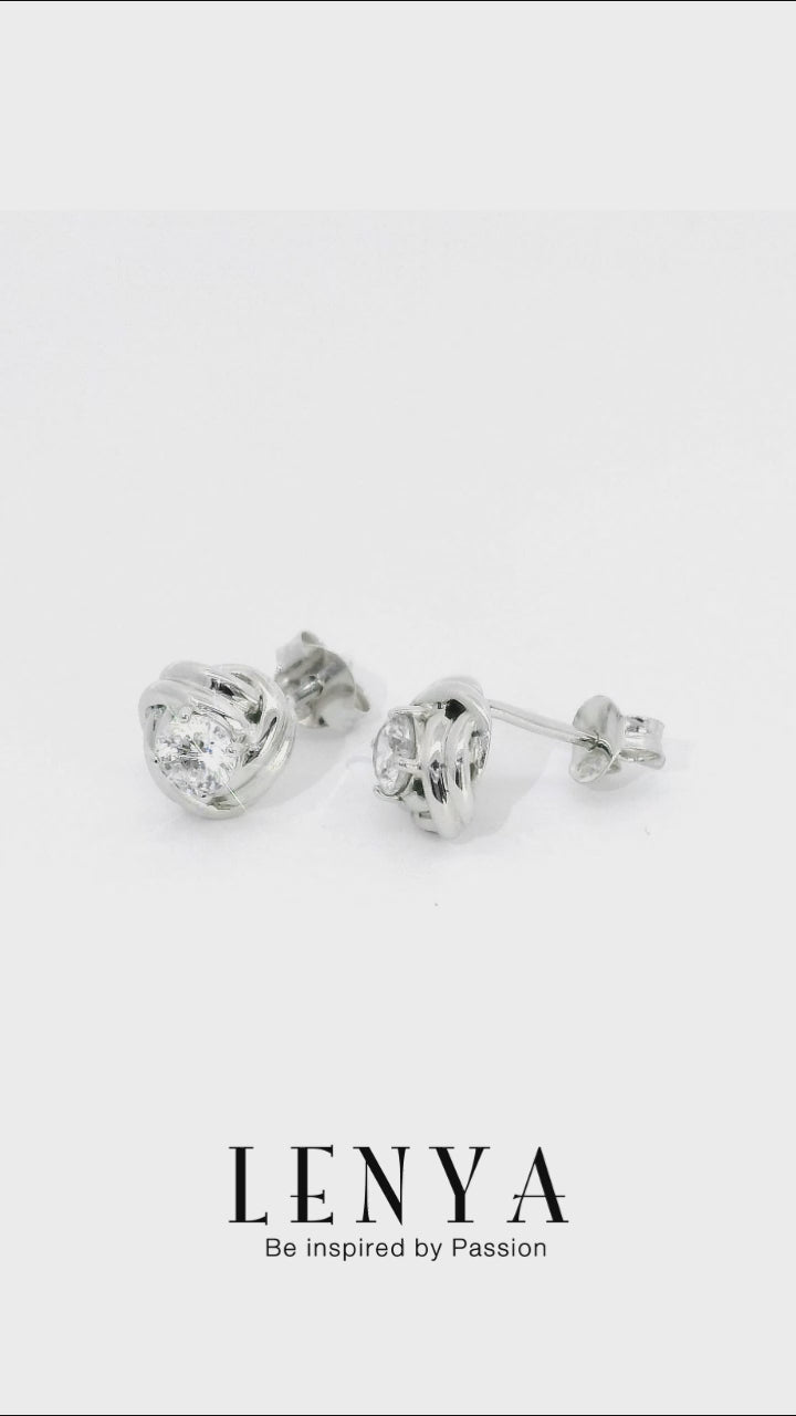 LENYA ต่างหู CZ จากSwarovski เสริมลุค ดีไซน์เก๋ ขนาด 4 มิล ตัวเรือนเงินแท้ 925 ชุบทองคำขาว