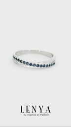 LENYA แหวน CZ สีน้ำเงินจาก SWAROVSKI เสริมบุคลิกหรูหราดูมีระดับ ตัวเรือนเงินแท้925 ชุบทองคำขาว