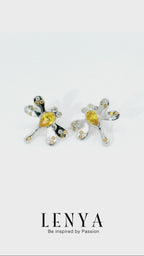 LENYA ต่างหู CZ สีเหลือง จาก SWAROVSKI ดีไซน์เก๋ทันสมัย ขนาด 6x4 มิล ตัวเรือนเงินแท้925 ชุบทองคำขาว