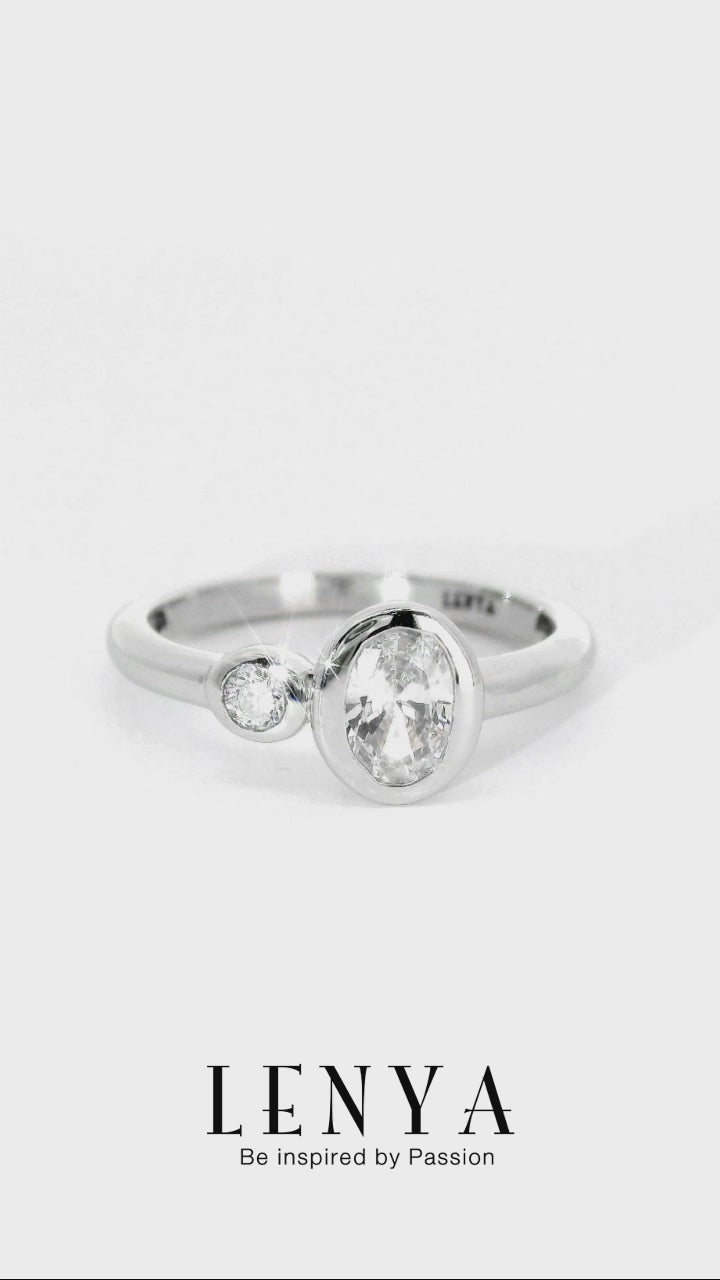 LENYA แหวน LENYA ETERNAL ประดับด้วย SWAROVSKI ZIRCONIA ดีไซน์น่ารักเรียบหรู ตัวเรือนเงินแท้ชุบทองคำขาว
