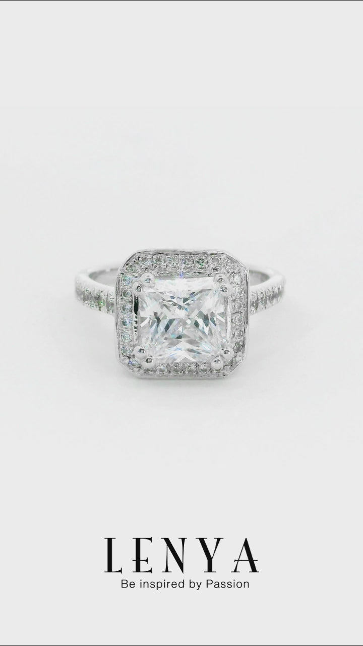 LENYA แหวนดีไซน์คลาสสิค ประดับเพชร Diamond Like ตัวเรือนเงินแท้ชุบทองคำขาว