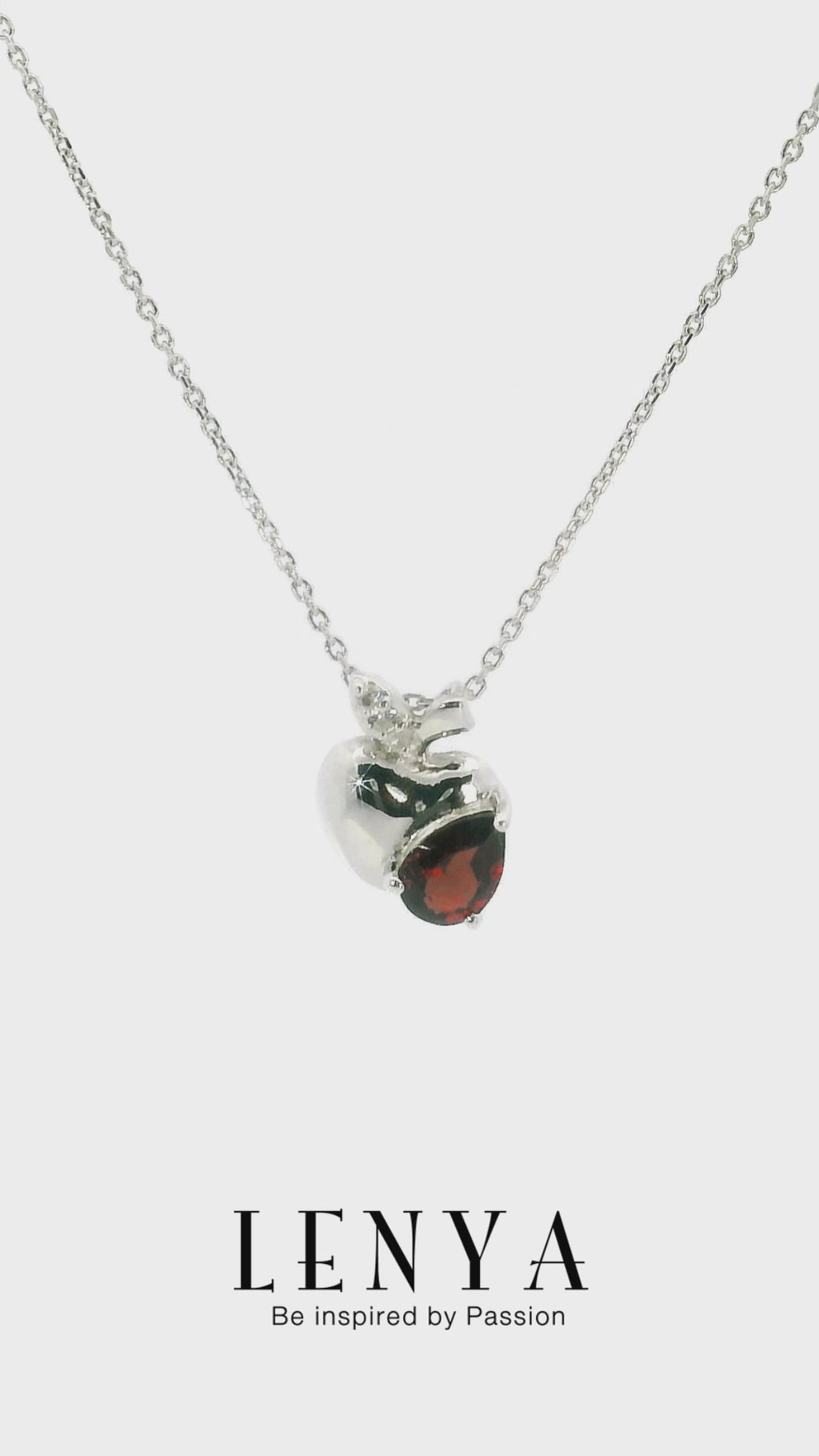 LENYA จี้เงินแท้ ประดับพลอยโกเมน (Garnet) และ ไวท์โทแพซ  (White Topaz) เสริมบุคลิกความมั่นใจ เสริมความร่ำรวย