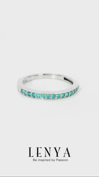 LENYA แหวน CZ สีเขียวจาก SWAROVSKI เพิ่มความงามขนาด 1.25 มิล ตัวเรือนเงินแท้925 ชุบทองคำขาว